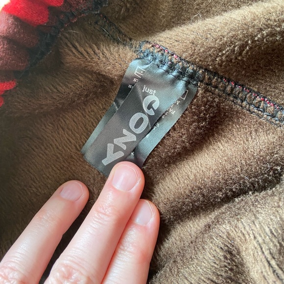 Just Cozy buffalo plaid thermal leggings - Picture 4 of 5